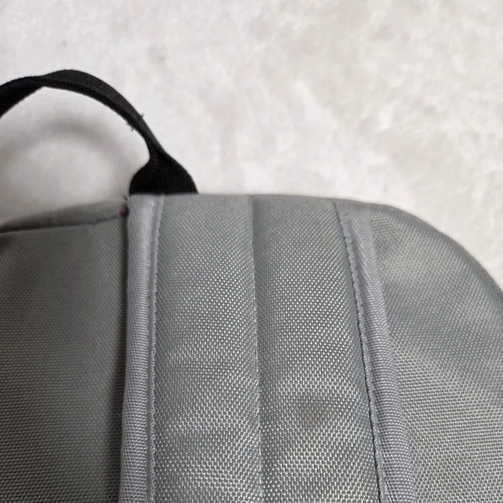 2013 Oakley 3 Pocket Tactical Backpack Gray 20x15x7‎